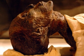 17 mummies discovered in Egypt catacombs