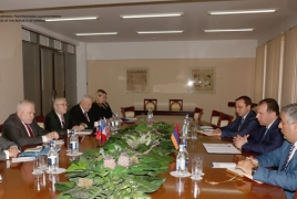 Глава Минобороны Армении привлек внимание МГ ОБСЕ к инцидентам на передовой в НКР