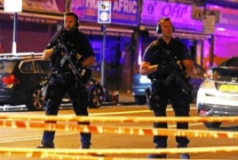 Подозреваемого в наезде на прихожан лондонской мечети  обвинили в терроризме