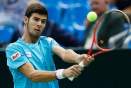 Теннисист Хачанов вышел во второй круг турнира в Гамбурге