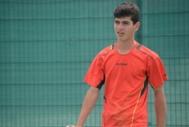 Теннисист Артур Согоян вышел в четвертьфинал  Европейского олимпийского фестиваля