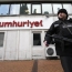 Стамбульский суд оставил под стражей 4 сотрудников оппозиционной газеты Cumhuriyet