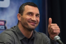 Ukraine's Wladimir Klitschko announces his retirement from boxing