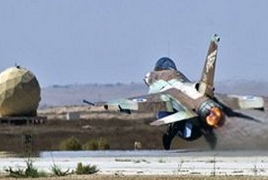 Israeli warplanes reportedly pound Lebanese-Syrian border
