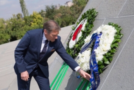 CoE delegation pays homage to Armenian Genocide victims