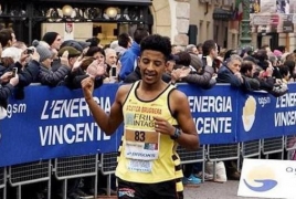 Итальянский бегун выиграл Венецианский марафон, так как соперники побежали не в ту сторону