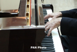 Iranian-Armenian pianist Arpineh Israyelian to perform in Tehran