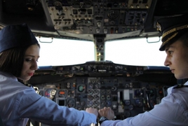 Астронавт NASA вручила награду первой женщине-пилоту Грузии Надежде Бенклян
