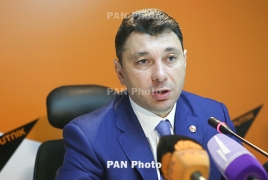 Շարմազանովը խնդրում է ուսանողներին դուրս գալ հացադուլից և շարունակել քննարկումները