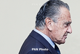 Argentine-Armenian billionaire to pass baton to nephew in airport IPO