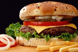 Fast food makes the body's defences more aggressive, study shows