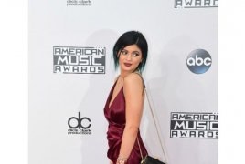 Reality TV star Kylie Jenner gives birth to baby daughter