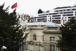 В Турции возмущены встречей Макрона с сирийскими курдами