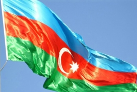В Азербайджане демонтировали главный флаг страны: Был неустойчив