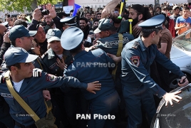 8-й день протестов в Армении: Перекрыт ряд ведущих в Ереван трасс (Обновляется)