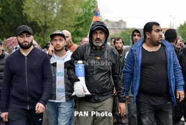 Armenian Prime Minister and opposition negotiations failed, leader of opposition is captured by police