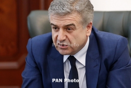 Карапетян по телефону обсудил с Путиным ситуацию в Армении
