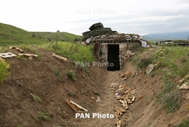 Armenia’s first president, former Russian envoy talk Karabakh