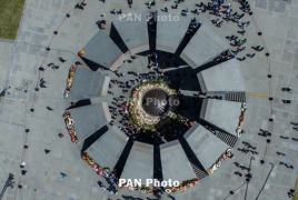 Former U.S. envoy to UN visits Armenian Genocide memorial