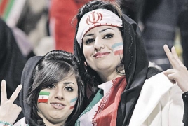 В Иране женщин впервые за 40 лет пустили на футбол наравне с мужчинами