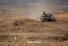 В Карабахе прошли тактические учения с боевой стрельбой