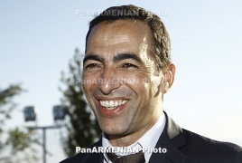 Youri Djorkaeff ready to support Armenian football, says PM