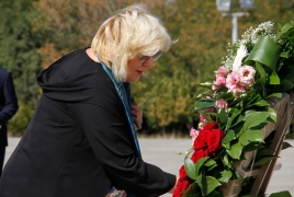 CoE Human Rights Commissioner visits Armenian Genocide memorial