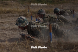 Armenia acting PM, Defense Minister watch offensive tactical drills