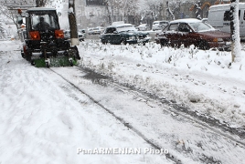 Снег на дорогах Армении: Ларс закрыт