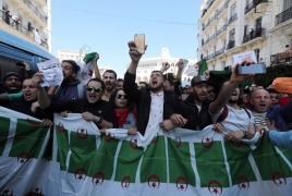 Протесты в Алжире: Более 60 человек пострадали