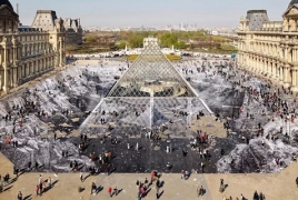 Լուվրի ապակյա բուրգի շուրջը  3D հսկայական պատկեր է ստեղծվել