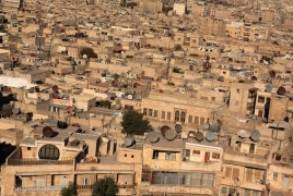 Прихожане возвращаются в восстановленный армянский храм в Алеппо