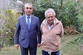 Глава МИД Арцаха встретился с экс-президентом Уругвая