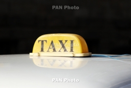 Տաքսու վարորդները փակել են Կորյուն-Աբովյան խաչմերուկը