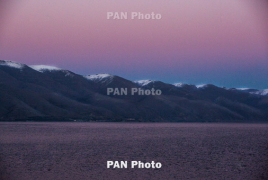 Армянское озеро Севан - в топ-5 лучших в СНГ для летнего отдыха