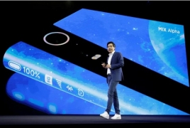 Xiaomi представила смартфон с «обернутым» вокруг корпуса экраном