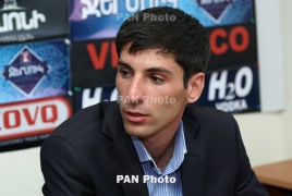 Նորաշենի համայնքապետին ազատելու պատճառով Արտաշատում բողոքի ակցիա է, կան բերման ենթարկվածներ