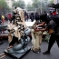 В Чили протестующие разгромили церкви и подожгли иконы