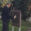 Российский депутат в Краснодаре закрасил черной краской памятную доску Гарегину Нжде