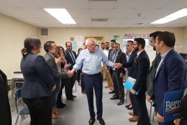 Armenian community meet with Senator Bernie Sanders