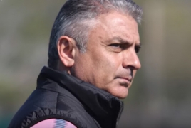 Armenia football team remains coachless again