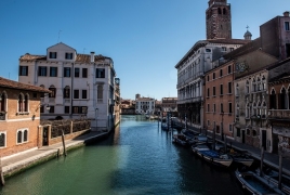 Venice canals running clear as coronavirus lockdown eases pollution