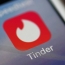 Любовь в карантине: Tinder сделал бесплатным сервис поиска партнера по всему миру