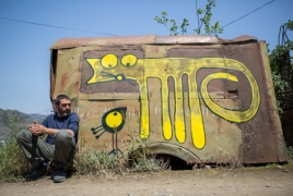«Բլոճիկները»` Բերդում. Ինչպես էր Արեգ Բալայանը նկարազարդում հրետակոծված քաղաքի պատերը