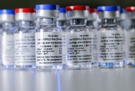 Опрос: Врачи РФ не доверяют российской вакцине от коронавируса