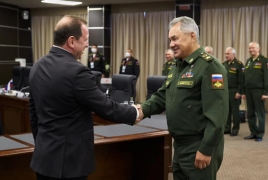 Armenian, Russian defense chiefs talk regional situation in Moscow