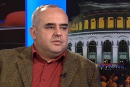 Փաստաբան Աթանեսյանն այլևս Հրայր Թովմասյանի սանիկի պաշտպանը չէ