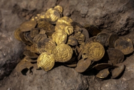 Israeli youths discover trove of 1,000-year-old gold coins