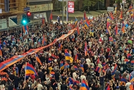 Thousands of Armenians demonstrate outside Azerbaijan Consulate in LA