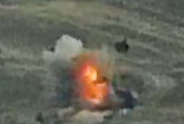 Watch Karabakh army destroy Azerbaijani motorcade in the frontline